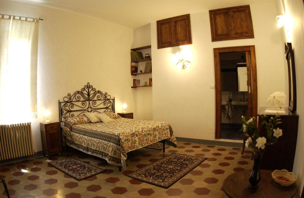 Hotel Residenza Sant'Emiliano Trevi Habitación foto