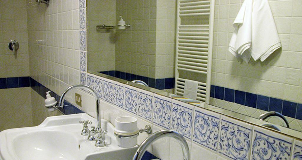 Hotel Residenza Sant'Emiliano Trevi Habitación foto